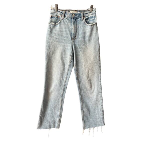 Abercrombie & Fitch Women's '90s Straight Ultra High Rise Raw Hem Jeans Blue 27 - Picture 1 of 8